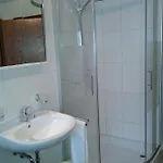 Gaestehaus Hosp * 로이테