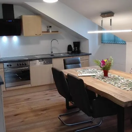 Gaestehaus Hosp Apartamento Reutte