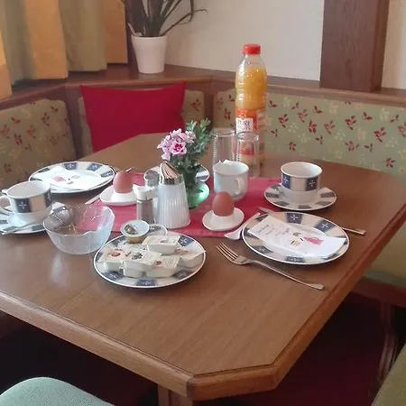 Apartamento Gaestehaus Hosp