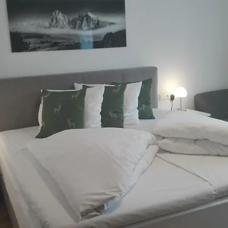 Gaestehaus Hosp Apartamento Reutte