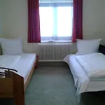 Gaestehaus Hosp * Ройте